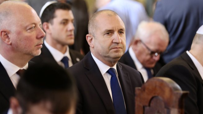 Радев: България осъжда атаката срещу Израел и убийството на мирни граждани