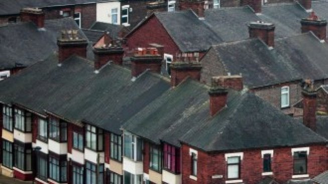 Кризата с разходите за живот във Великобритания блокира наемателите