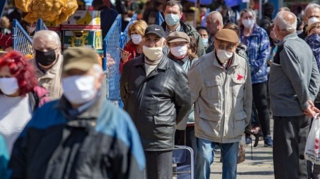 С 1 година намалява средната продължителност на живота у нас по време на пандемията