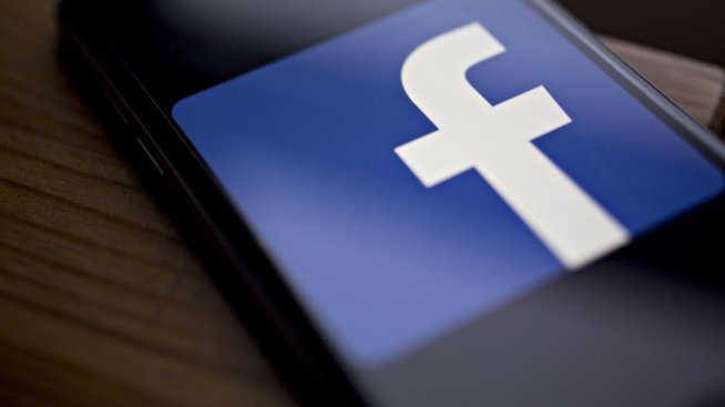 Facebook ще позволи на повечето служители да работят от дома до края на 2020 г.