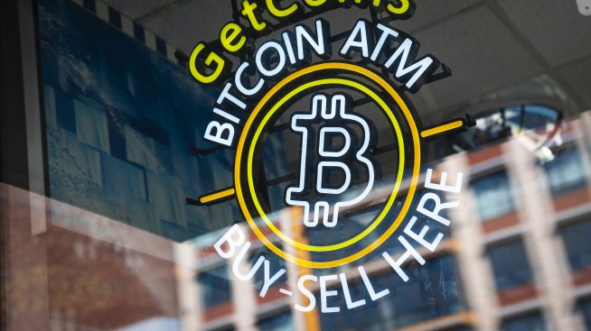 Цената на биткойна се възстановява след притесненията около Tether