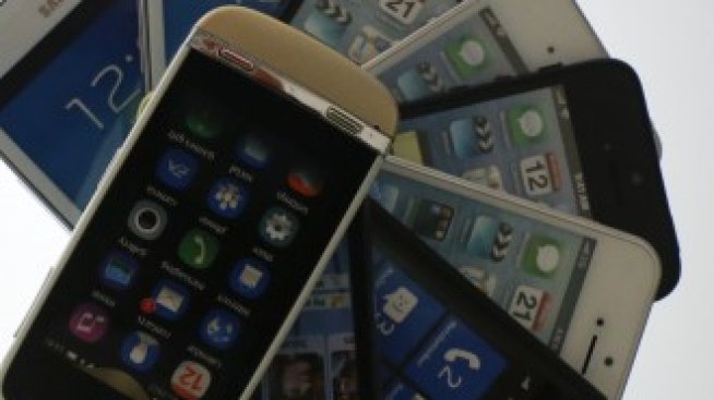 Властите в САЩ с нов натиск над Apple, Google и операторите