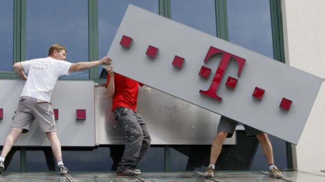 Deutsche Telekom с по-ниска печалба в опит да привлече нови клиенти