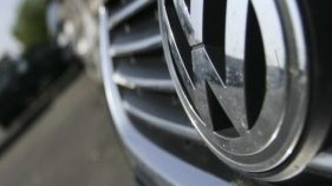 Скъпото евро ще намали печалбата на Volkswagen