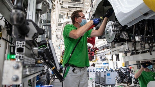 Skoda удължава коледната ваканция до 10 януари заради кризата с доставките