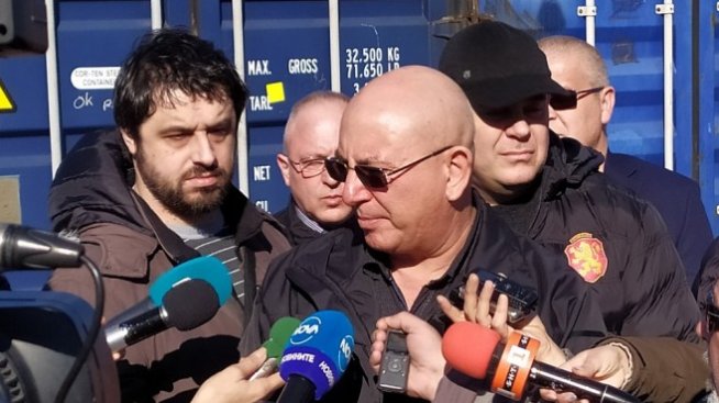 МВР и прокуратурата влязоха в две фирми в Гълъбово заради италианския боклук