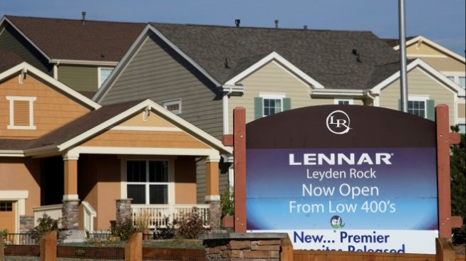 Продажбите на нови жилища в САЩ растат по-силно от прогнозите