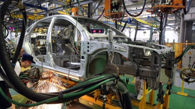 Renault обмисля да прехвърли дела си в „АвтоВАЗ“ на руски инвеститор