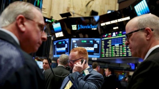 Dow Jones удържа рекорда благодарение на акциите на Goldman Sachs