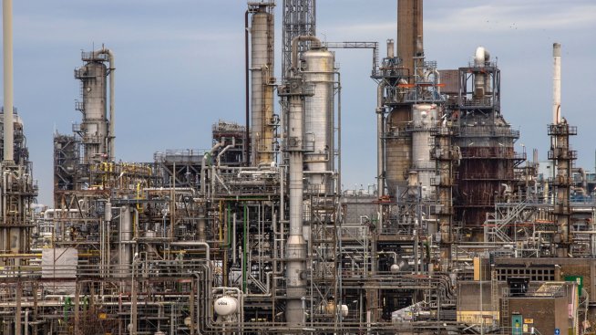 Плановете за по-висок ценови таван за руския петрол влошиха нагласите сред инвеститорите*