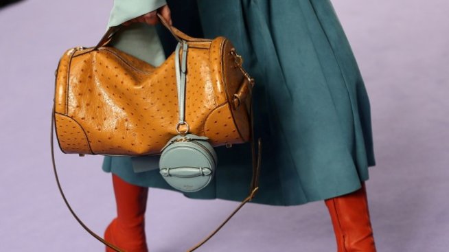 Mulberry отчете забавяне на растежа на продажбите си