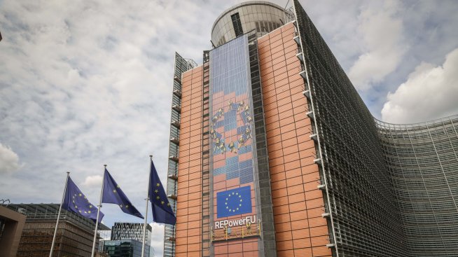 ЕК планира център за справяне със заплахата от дезинформация от Русия и други страни