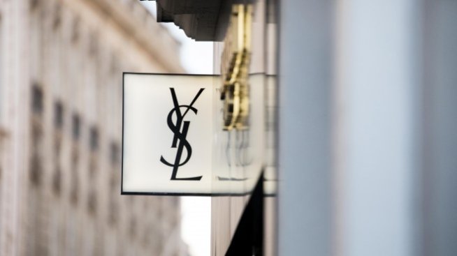 Saint Laurent помогна на Kering да преодолее удара по Gucci в Китай