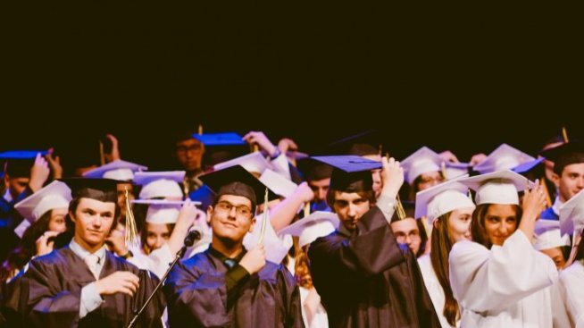 Кои са най-високо оценените работодатели сред студентите ни за 2022 г.?