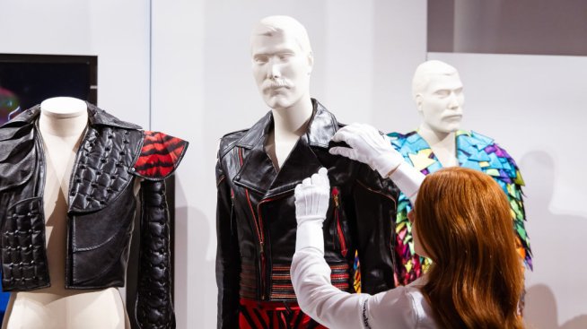 Пианото и ръкописи на Фреди Меркюри отиват на търг в Лондон