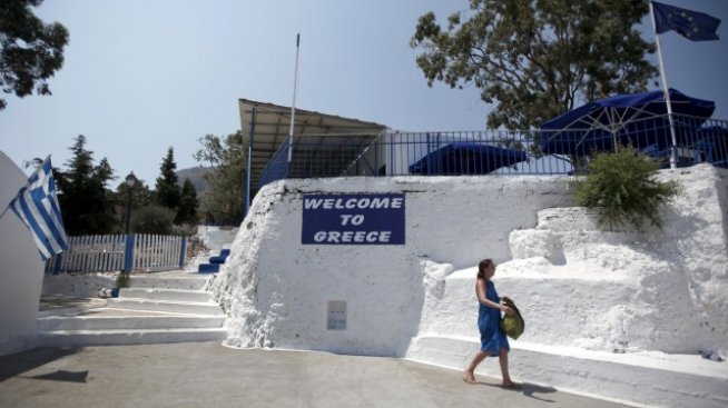 Очаква се 4-5% икономически спад в Гърция тази година