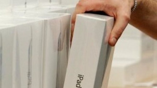 Samsung: Нека iPhone остане извън САЩ