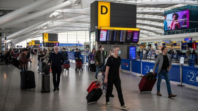 Пасажерите трябва да плащат истинската цена на полетите