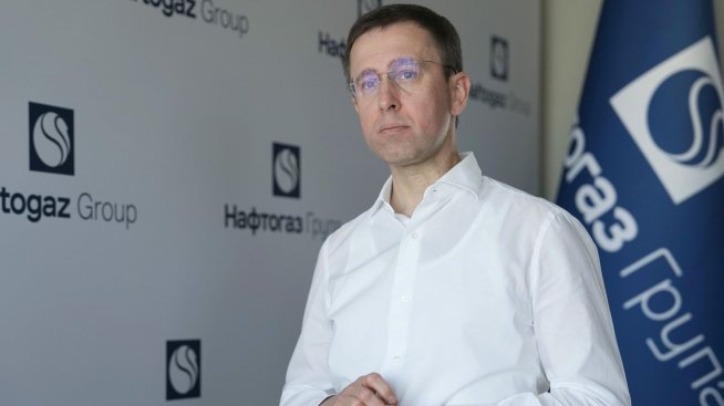 Зеленски заложи на новак в политиката да преведе Украйна през зимата