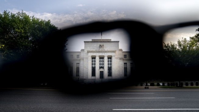 Фед е изправен пред обичайните предизвикателства от 70-те години насам