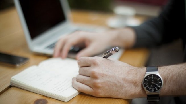 Студенти и докторанти могат да кандидатстват за стипендии за обучение в чужбина