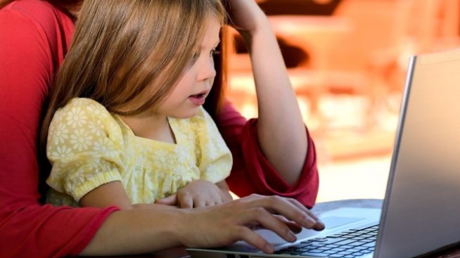 Родителите не опазват достатъчно децата си в интернет