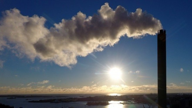 Зеленият билет и миенето на улиците не са достатъчни мерки, посочи Лорита Радева