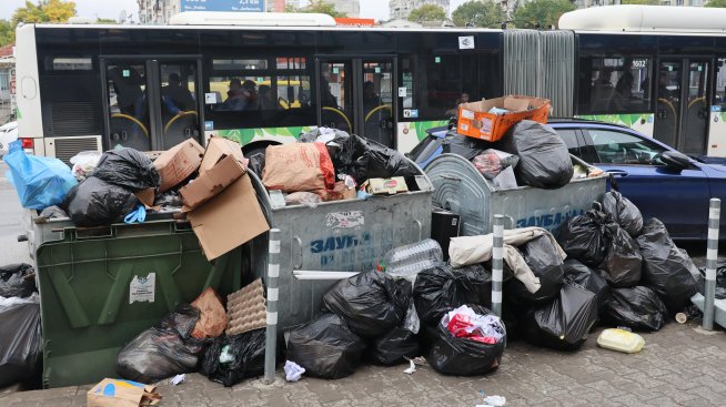 Столична община прекратява поръчката за сметосъбиране в още шест района
