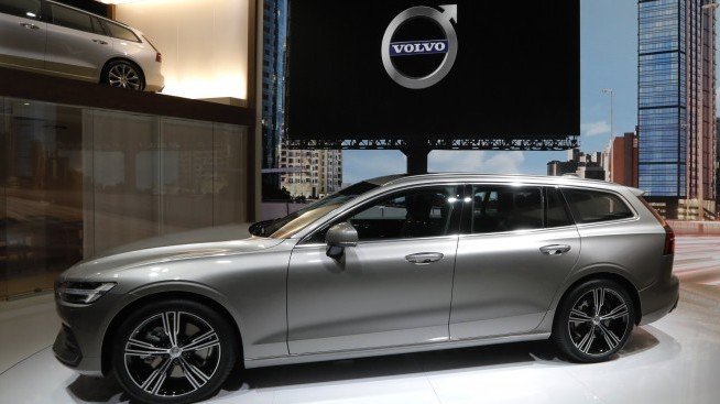 Volvo ограничава производството в САЩ и Китай заради дефицита на чипове