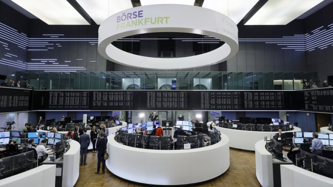 Влошаването на глобалните нагласи тласна надолу европейските борси