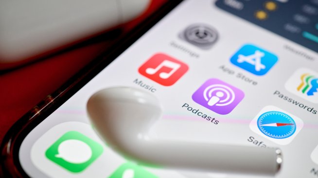 Apple обновява видео подкастите си, докато индустрията се ориентира към визуалните елементи