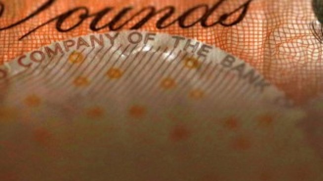 Инфлацията във Великобритания удари 3-годишно дъно