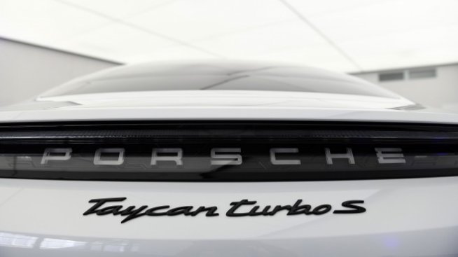 Porsche постигна извънсъдебно споразумение в САЩ за поне 80 млн. долара