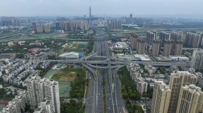 COVID блокадата в Чънду заплашва да забави допълнително китайската икономика