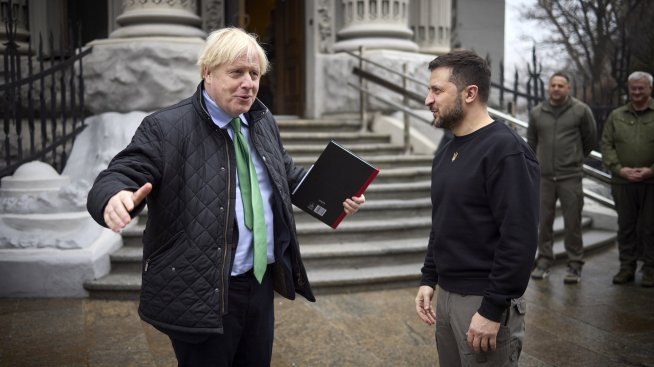 Мокрите украински сънища на Джонсън 