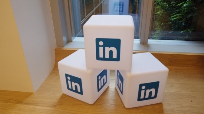 Как Китай използва LinkedIn, за да шпионира германски политици?