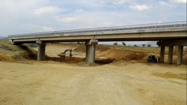 Поне с 400 дни трябва да се съкрати изграждането на тунел "Железница"