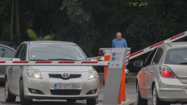 Търсенето на нови дизели в България се срива с една пета за първото полугодие 