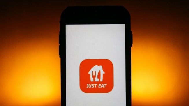 Поръчките на Just Eat Takeaway нараснаха с 25% през третото тримесечие