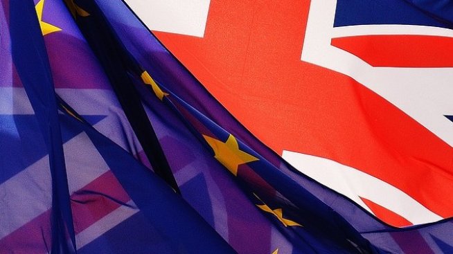 Късно ли е да се спре „твърд“ Brexit?