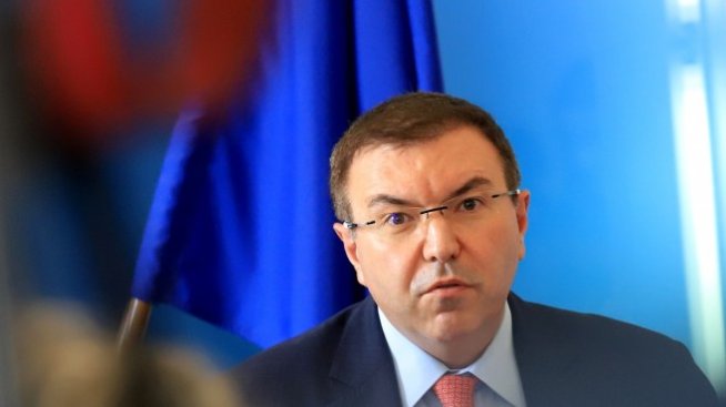 Здравният министър: Няма недостиг на медикаменти за лечение на COVID