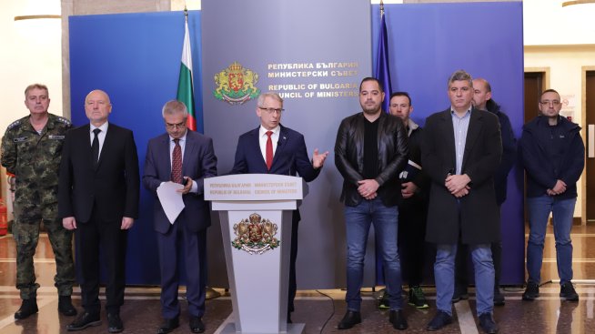 Над 1000 населени места у нас са без ток, съобщи премиерът Николай Денков