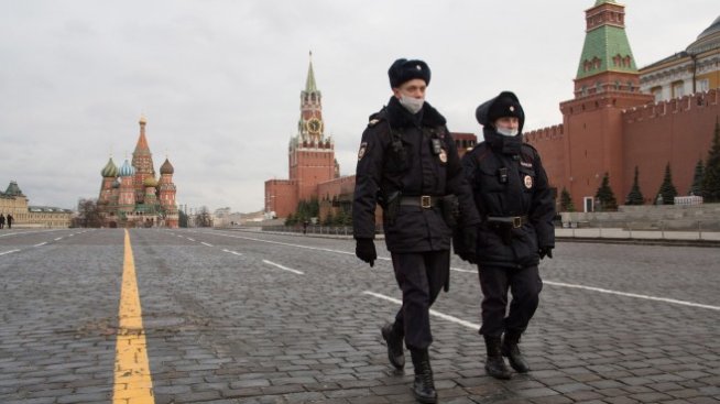 Руската икономическа активност се е свила с една трета