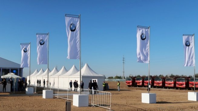 BMW обмисля строежа на втори американски завод 