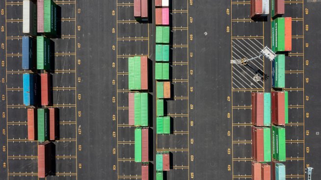 Износът на Япония спада за четвърти пореден месец