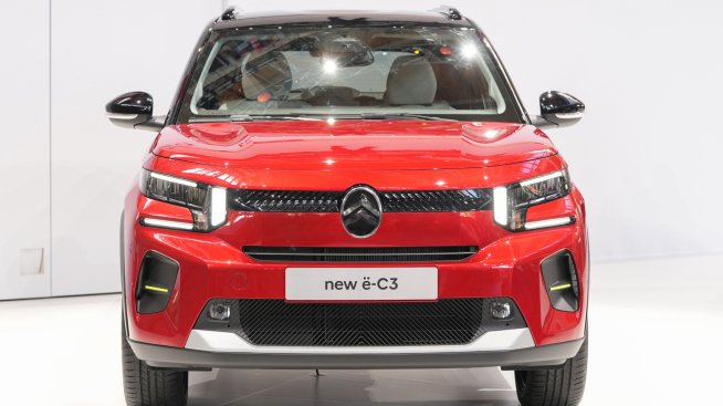 Stellantis отвръща на китайската инвазия с най-евтиния европейски електромобил