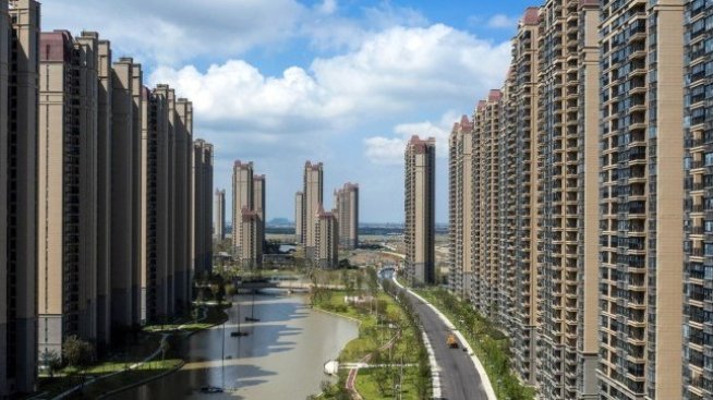 Китай разполага с малко време, за да реши дълговата криза в жилищния сектор