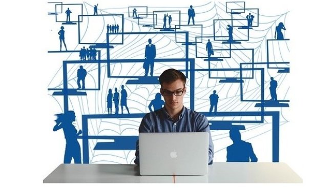 Как да се възползваме от виртуалните предложения за нови знания