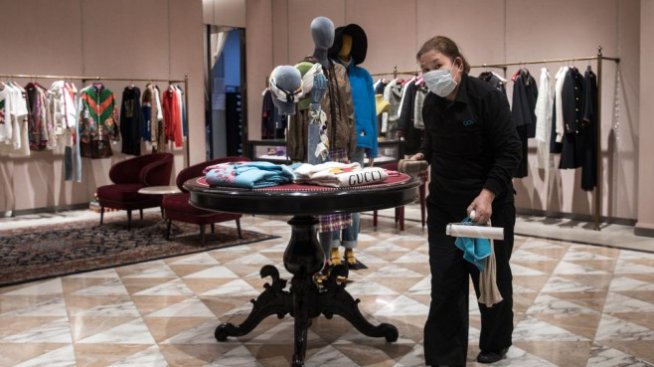 Собственикът на Gucci гледа предпазливо към възстановяването в Китай