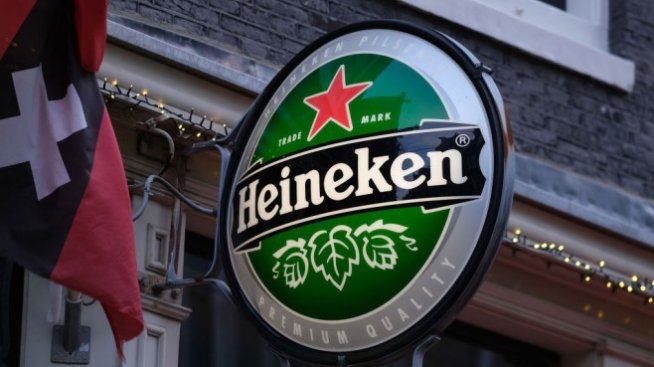 По-слабите валути могат да засегнат печалбата на Heineken
